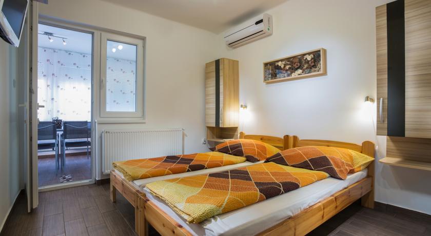 Ferienwohnung Negga Apartman Hajdúszoboszló Zimmer foto