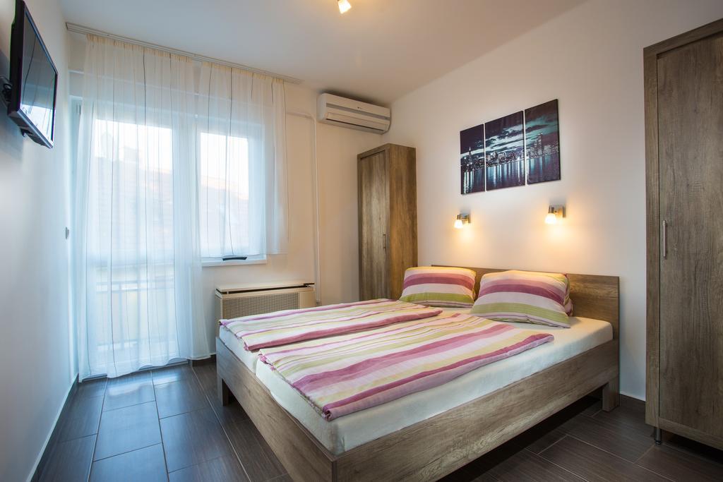 Ferienwohnung Negga Apartman Hajdúszoboszló Exterior foto